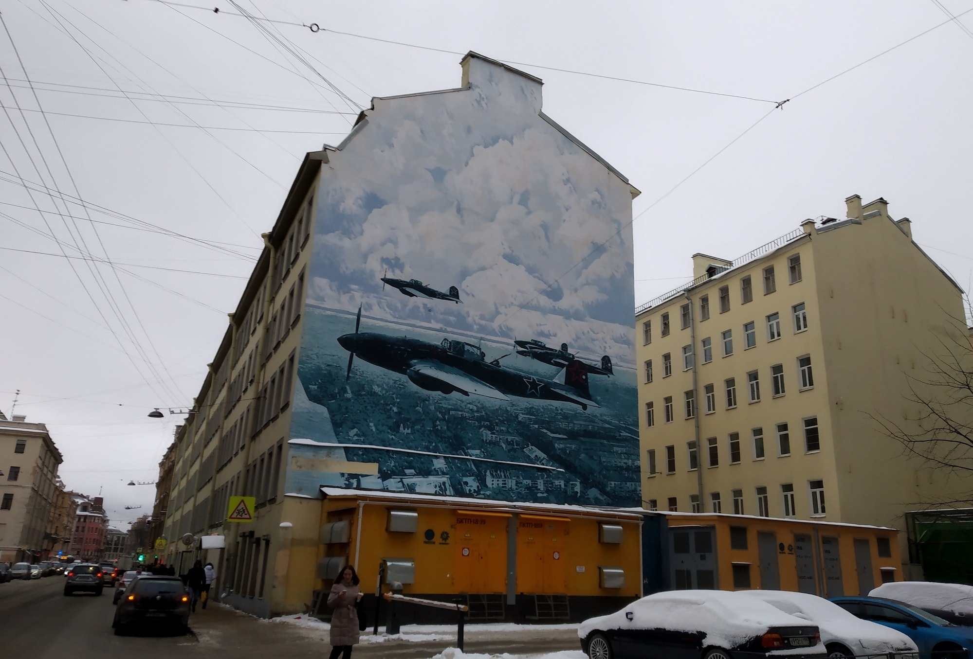Граффити на Петроградской стороне в Петербурге